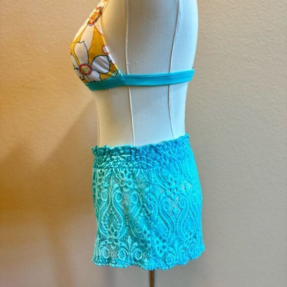 O'Rageous Women's Size Medium/Large Crochet Lace Beach Turquoise Coverup Shorts - Picture 6 of 7
